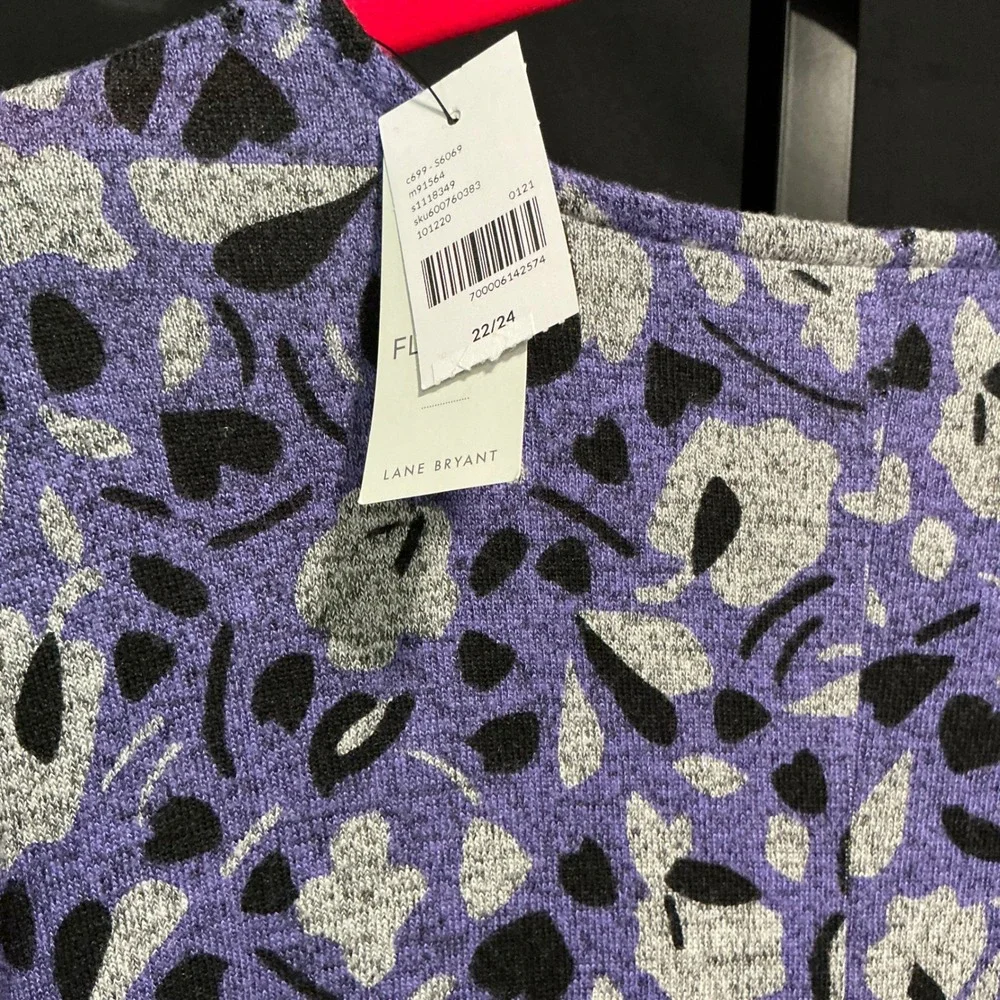 Lane Bryant Top Illusion Collection 22/24 Purple Abstract Twist Front V-Neck - Picture 6 of 9